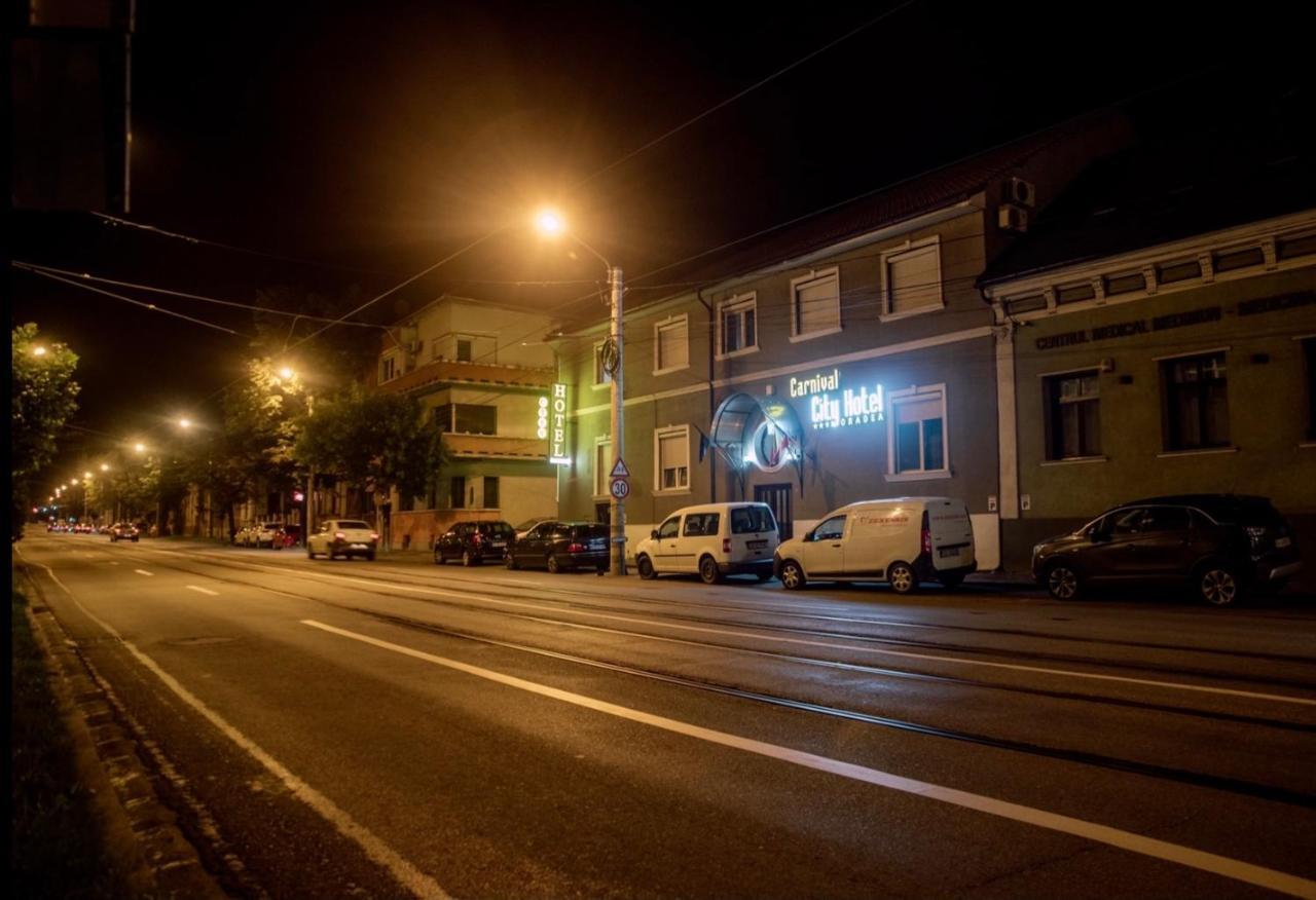 Carnival City Hotel Oradea Exterior foto